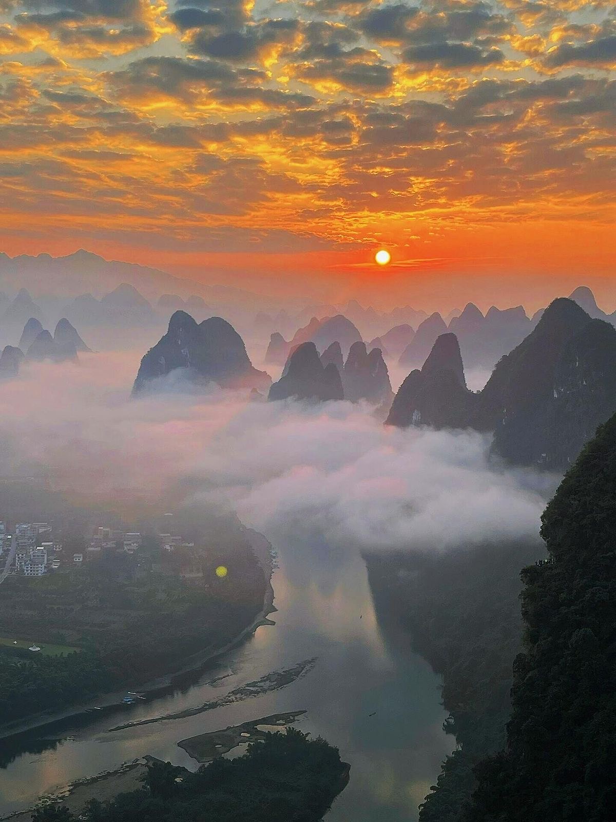 Xianggong Mountain Sunset